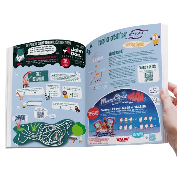 Double page de jeux du cahier Les Gones