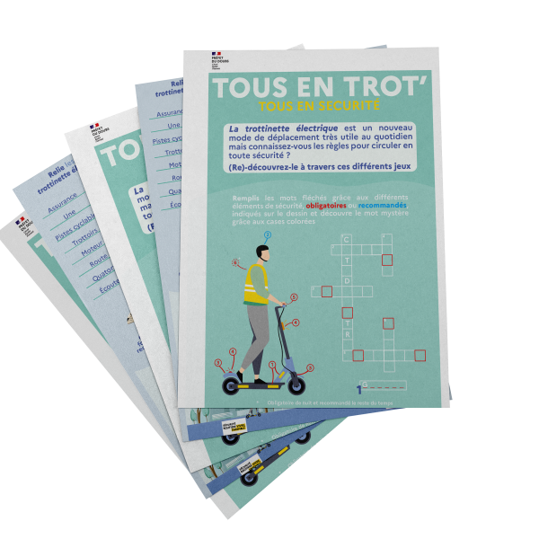 Pile de flyers jeu de sécurité routière Tous en Trot'